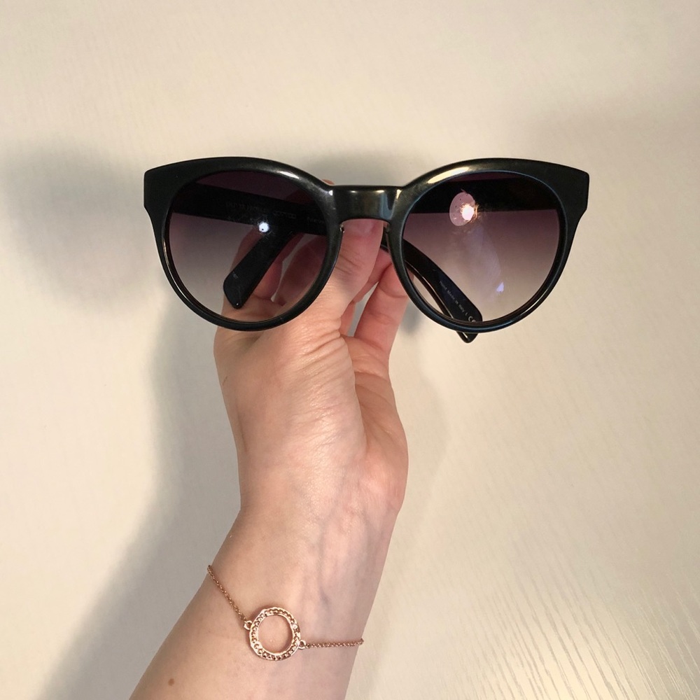 Oliver Peoples Alivia sunglass